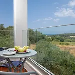 Lianolia וילה