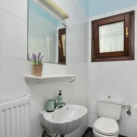 Lianolia * Περίθεια