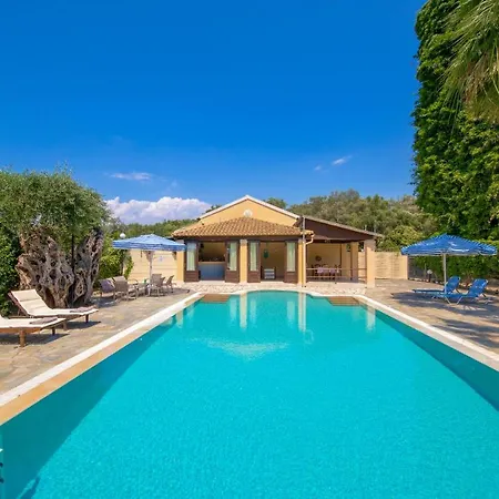 Lianolia * Peritheia